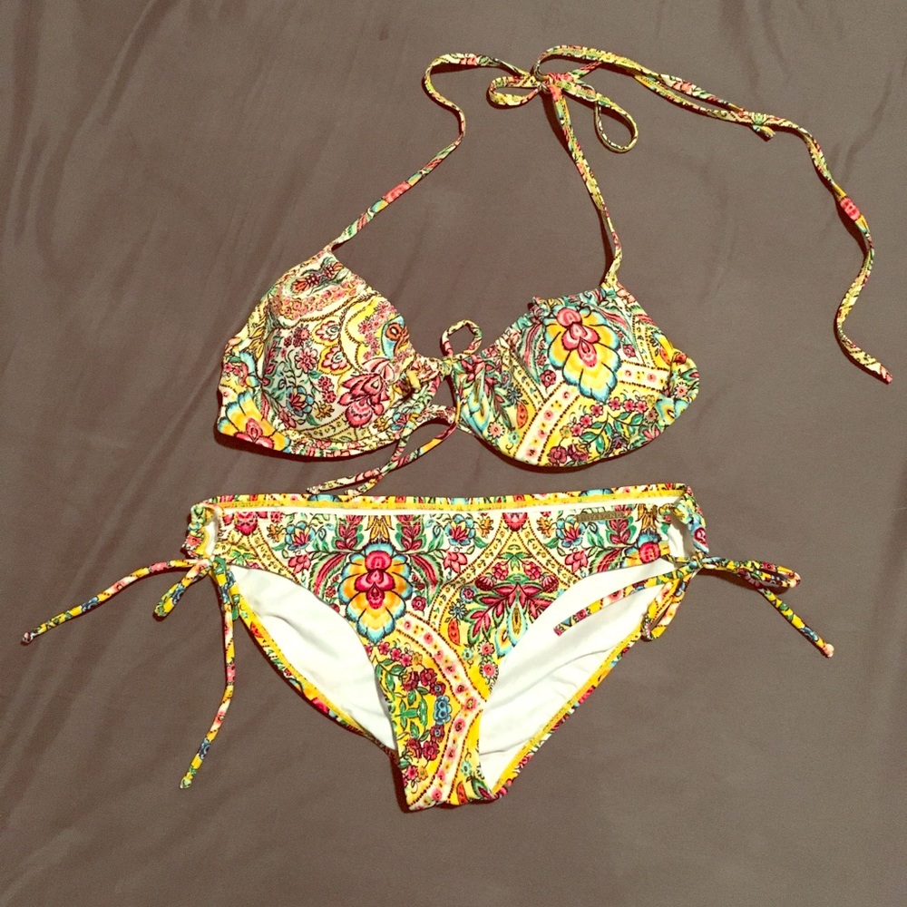 BILLABONG bikini, size L, great condition!